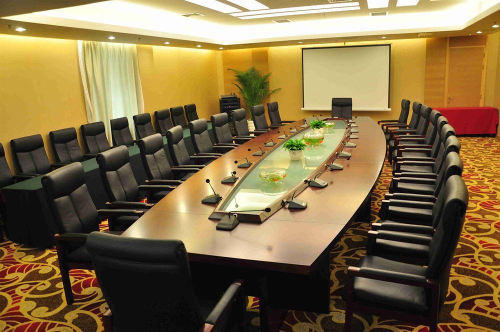 ננינג New Cozy Harbour Hotel עסק תמונה